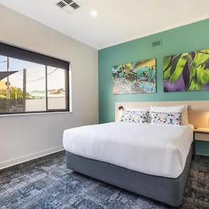 Hotel Nightcap At Watermark Glenelg, Adelaide